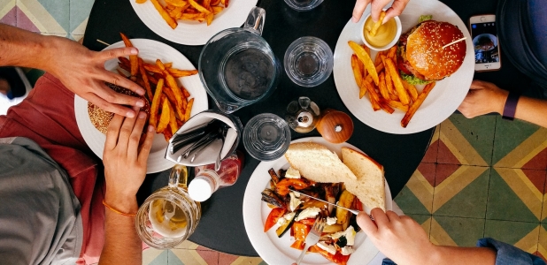 Cómo alimentamos nuestros problemas gástricos